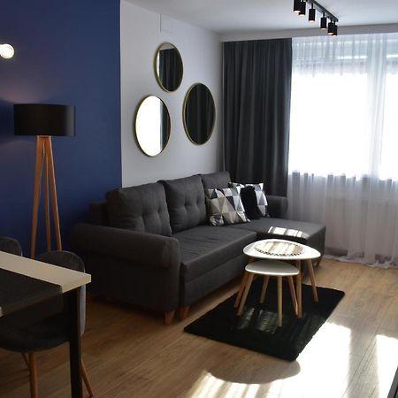 Apartament W Centrum Przy Parku Na Wyspie ปีวา ภายนอก รูปภาพ