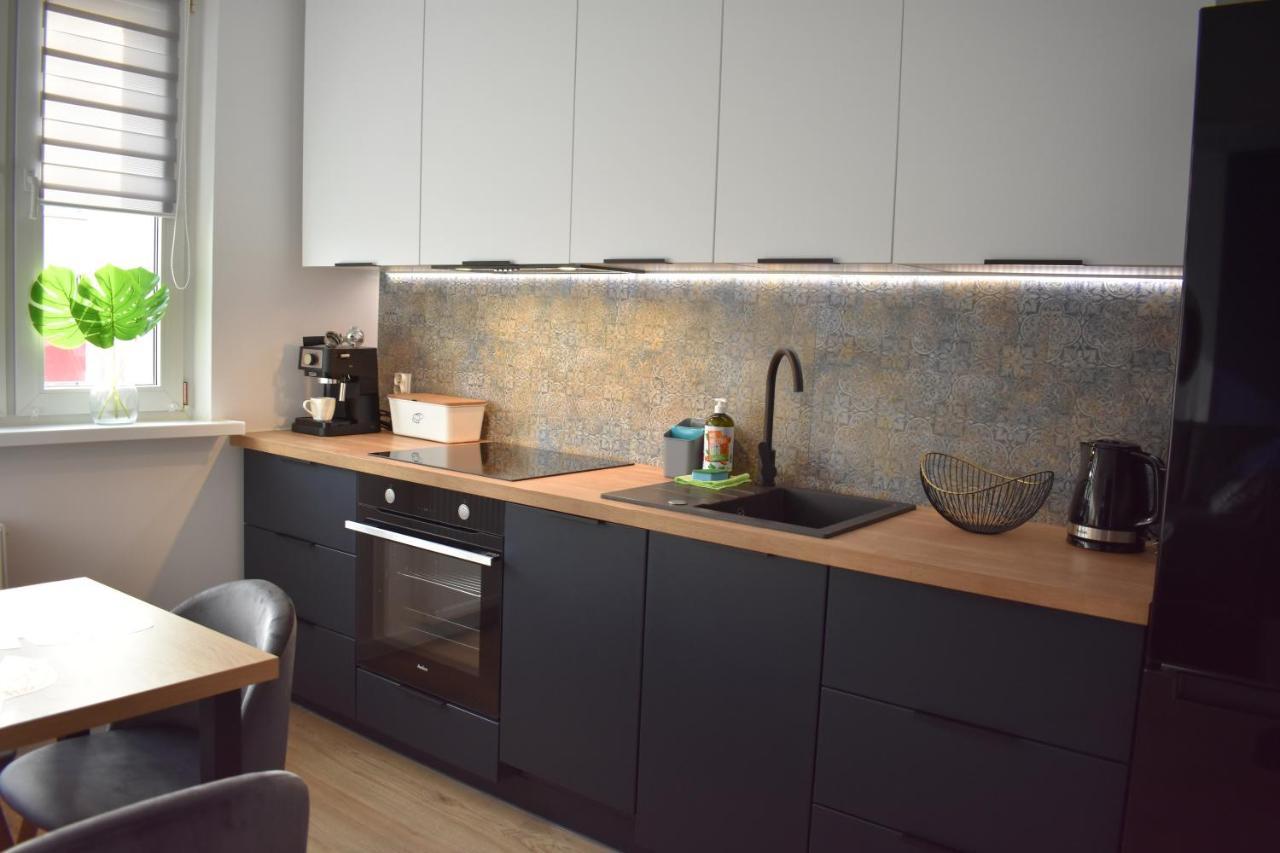 Apartament W Centrum Przy Parku Na Wyspie ปีวา ภายนอก รูปภาพ