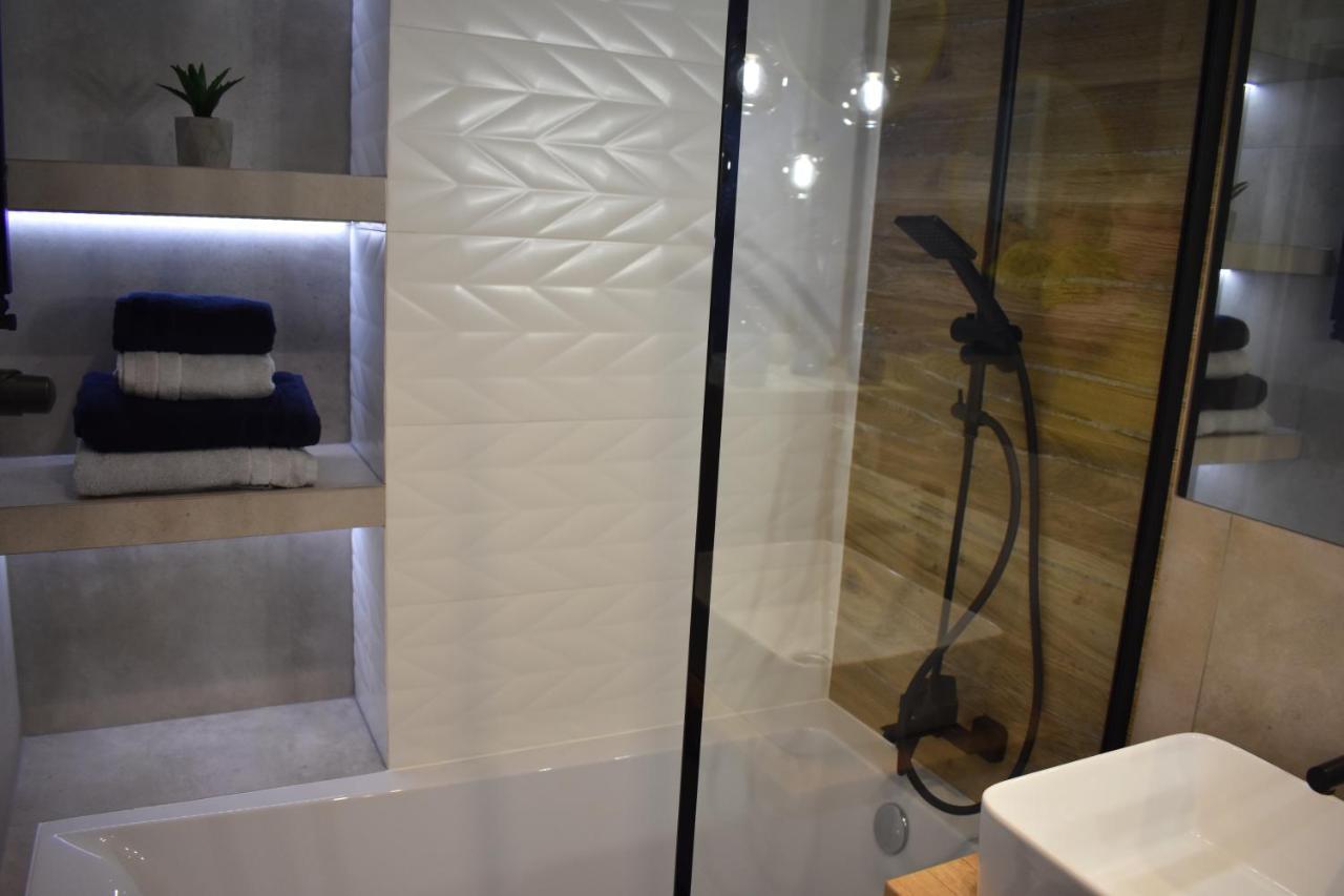 Apartament W Centrum Przy Parku Na Wyspie ปีวา ภายนอก รูปภาพ